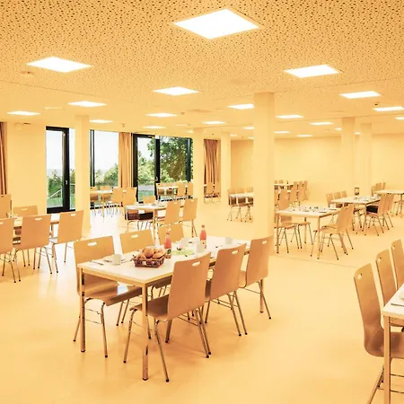 Auberge de jeunesse Djh *